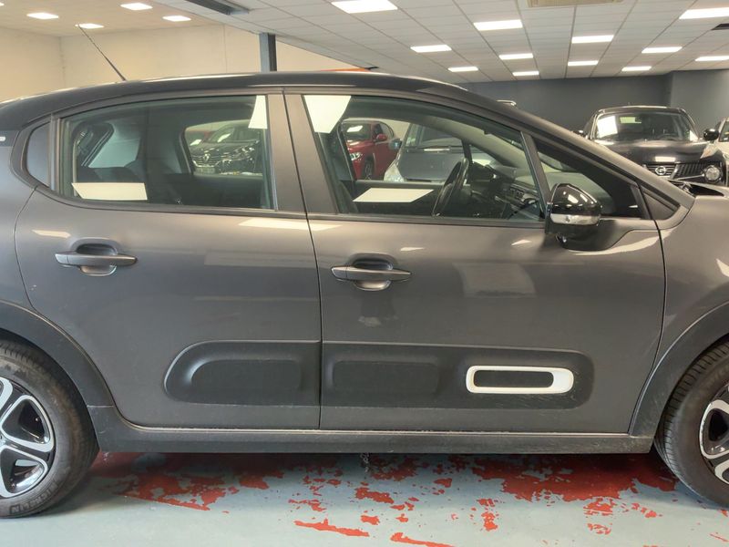 Citroen C3 1.2 PureTech Shine — zdjęcie 7