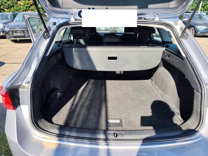 Seat Leon 2.0 TDI Style 2023 – снимка 9