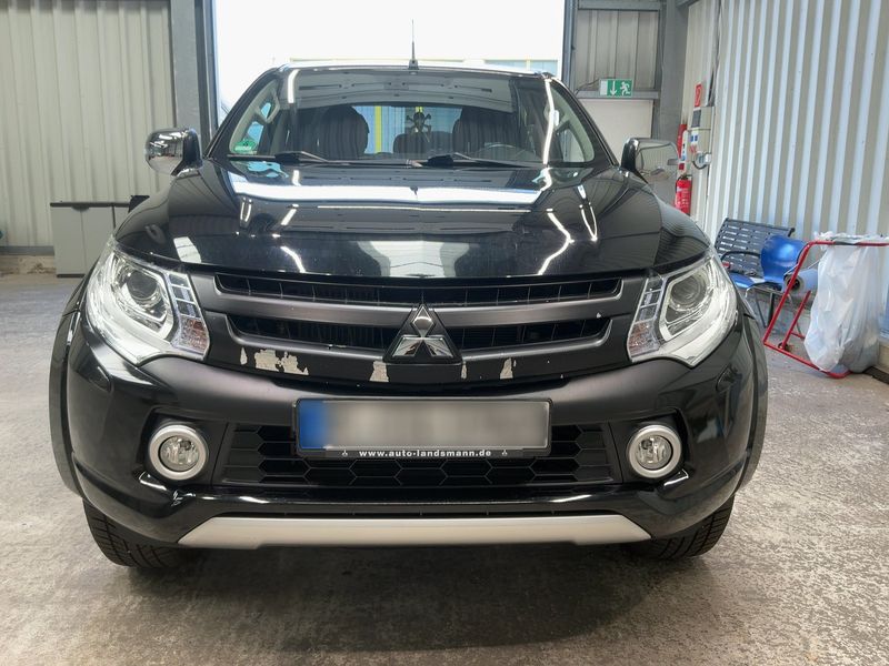 Mitsubishi L 200 2.4 DI-D Top Doppelkabine 4WD — zdjęcie 9