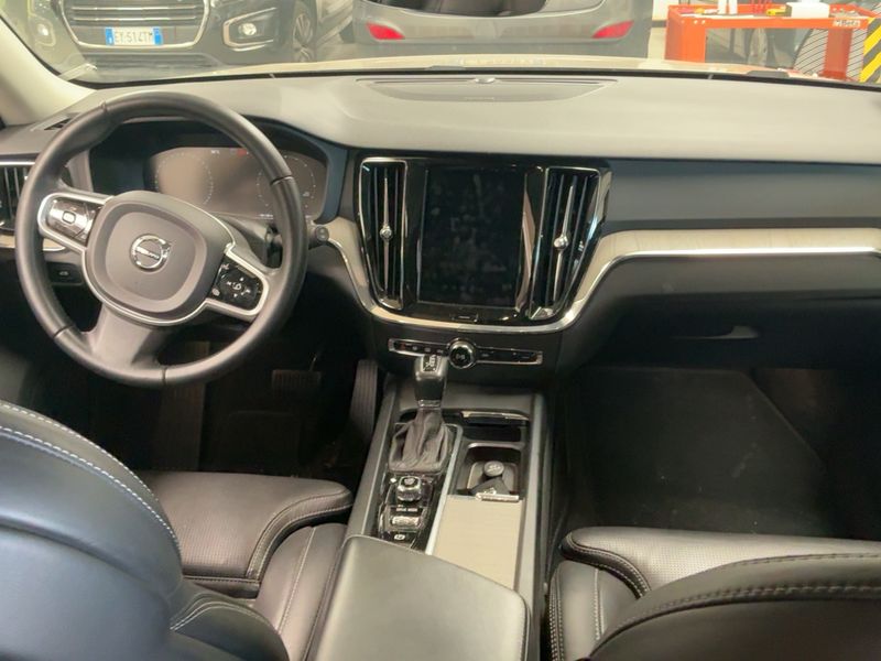 Volvo V60 2.0 D4 Inscription 2018 – снимка 17
