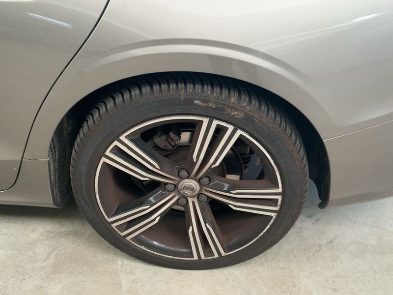 Volvo V60 2.0 D4 Inscription 2018 – снимка 5