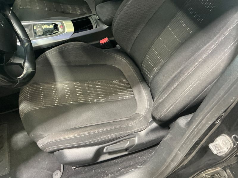 Peugeot 308 2.0 Blue-HDi Allure 2015 – снимка 24