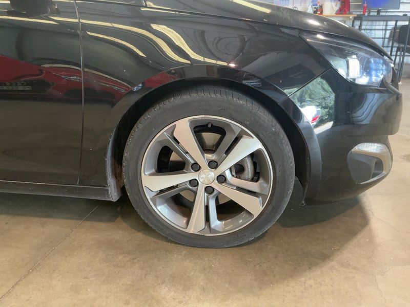 Peugeot 308 2.0 Blue-HDi Allure 2015 – снимка 11