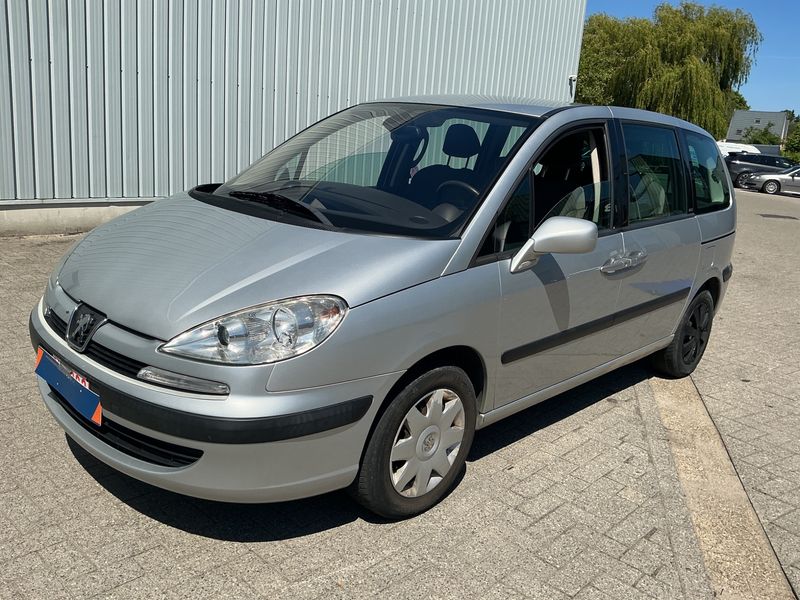 Peugeot 807