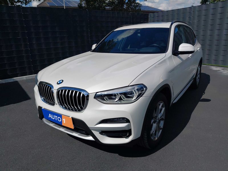 X3 xDrive 30e xLine