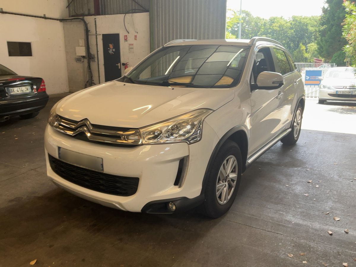 Citroen C4 2015 — photo 1