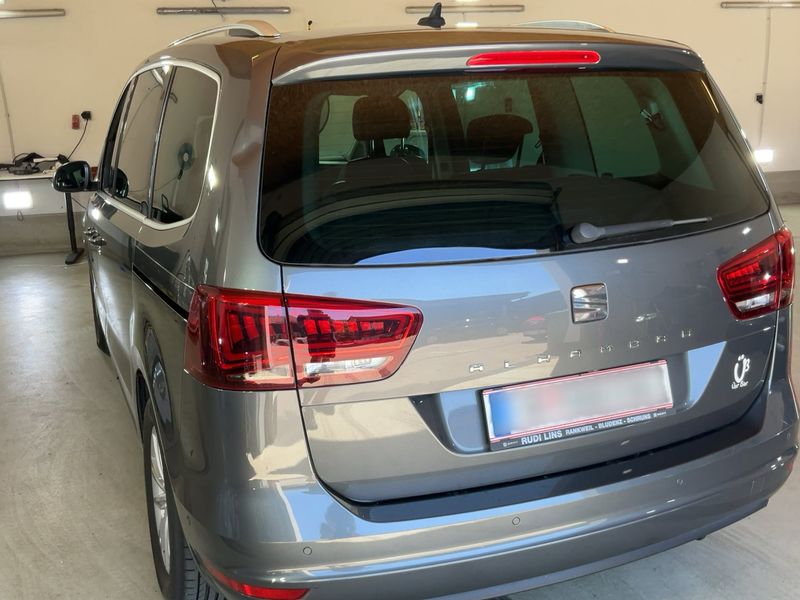 Seat Alhambra 2.0 TDI Executive — zdjęcie 3