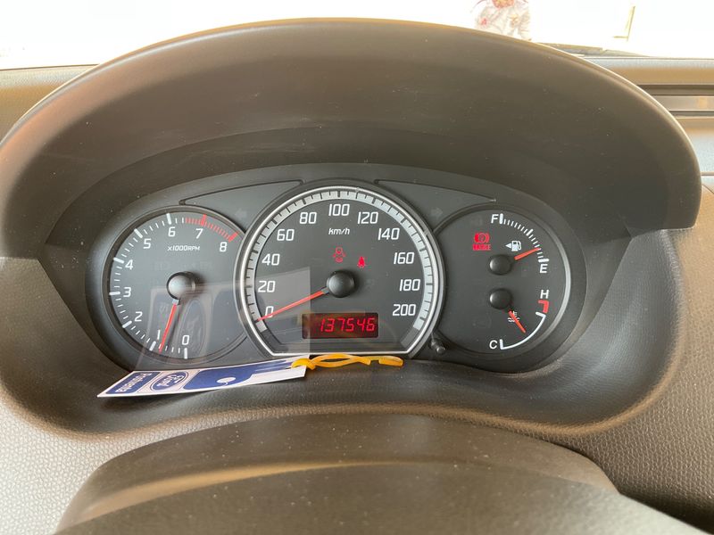 Suzuki Swift 1.3 Club — zdjęcie 4
