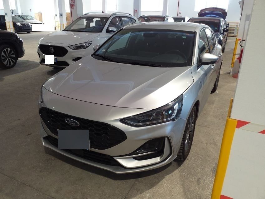 Ford Focus 2024 — photo 1