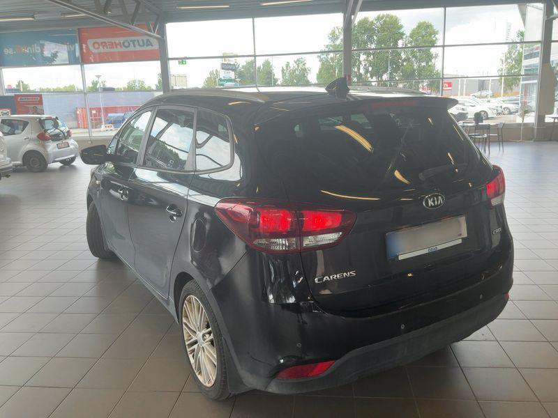 Kia Carens 1.7 CRDi Active — zdjęcie 3