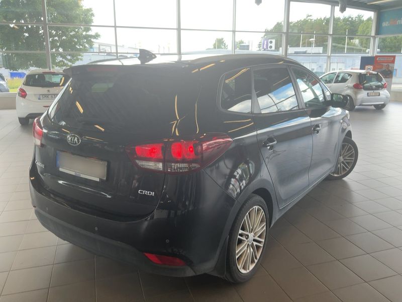 Kia Carens 1.7 CRDi Active — zdjęcie 6
