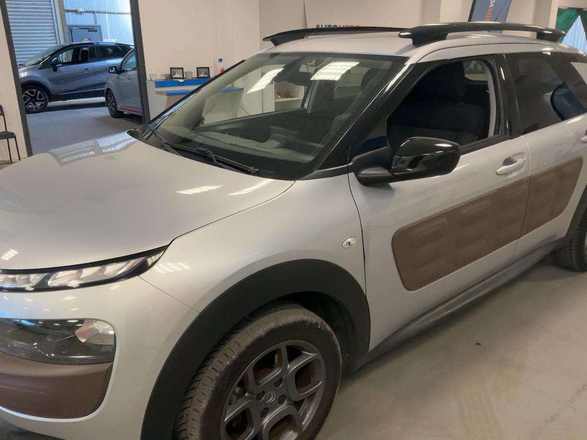 Citroen C4 Cactus 1.2 e-THP Shine