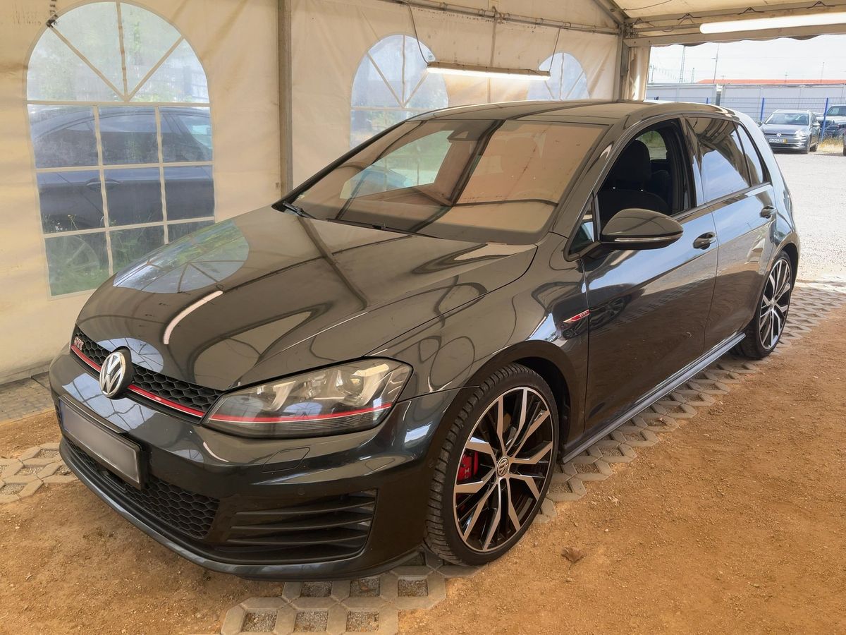 Volkswagen Golf 2015