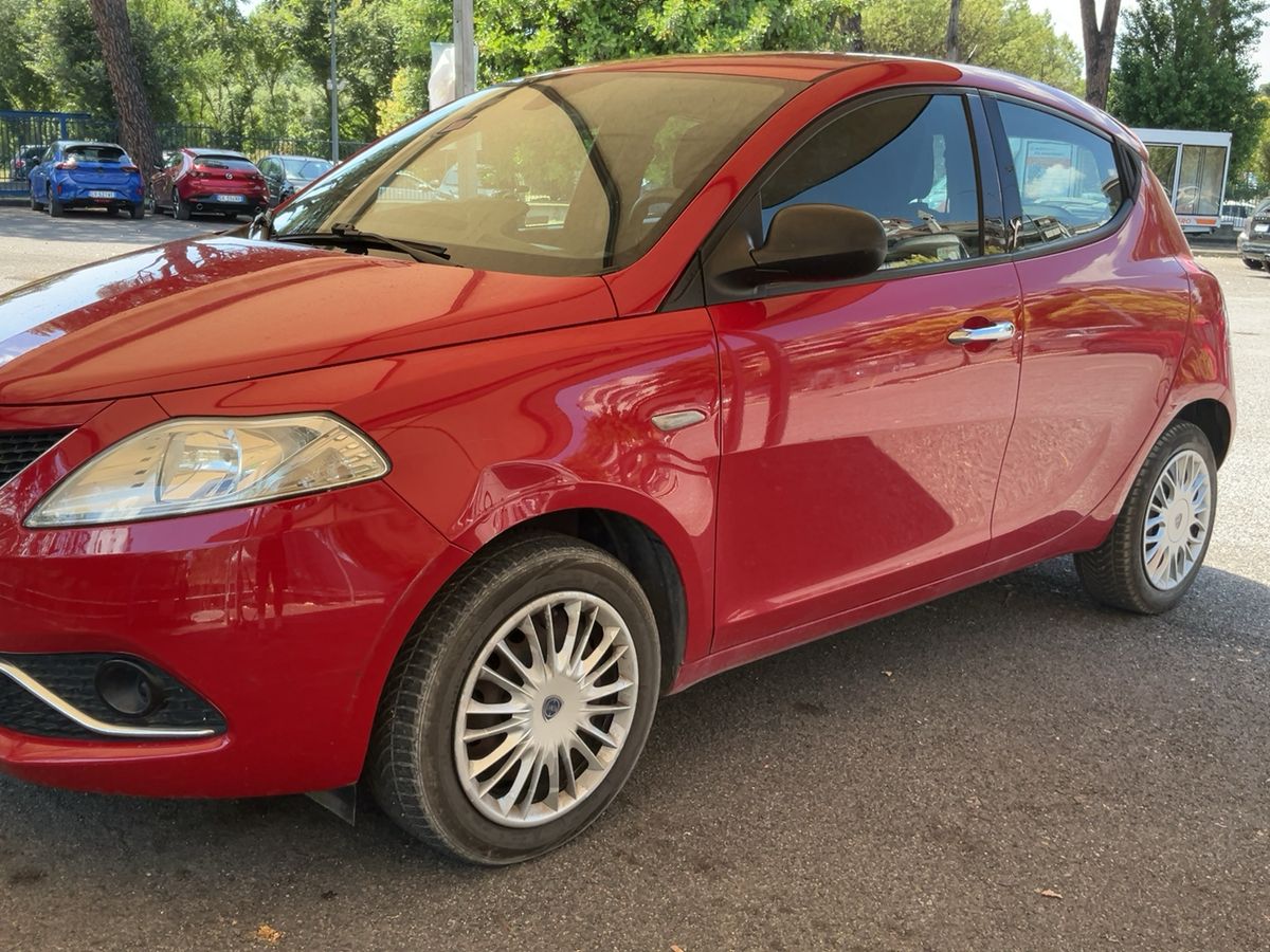 Lancia Ypsilon d'occasion