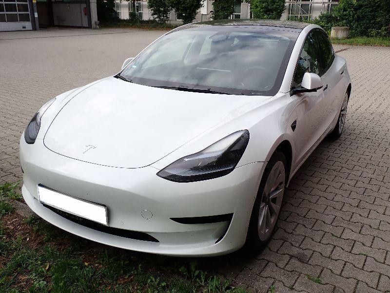 Tesla Model 3 Long Range