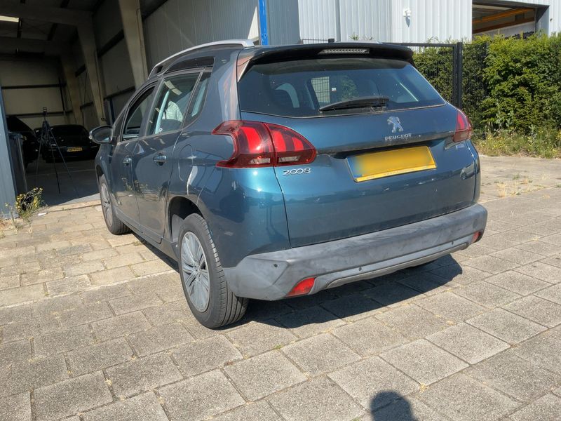 Peugeot 2008 1.2 e-VTi Active 2016 – снимка 6