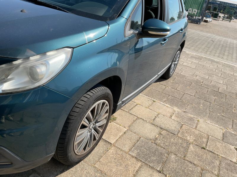 Peugeot 2008 1.2 e-VTi Active 2016 – снимка 2