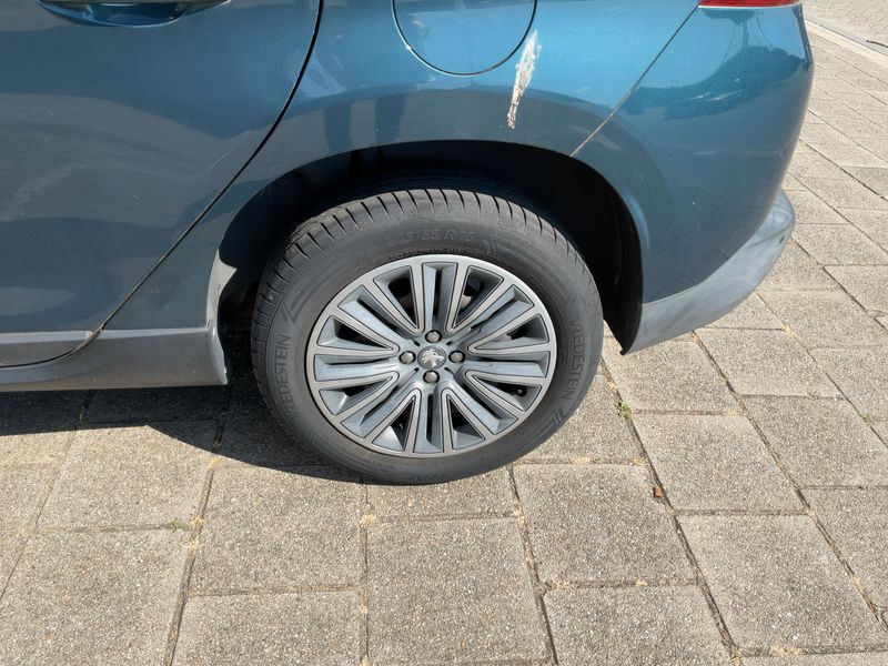 Peugeot 2008 1.2 e-VTi Active 2016 – снимка 5