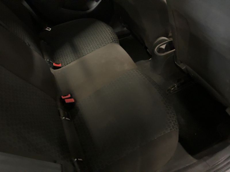 Opel Corsa 1.4 Edition — zdjęcie 14