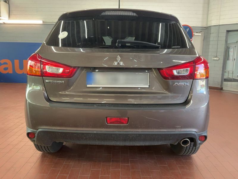 Mitsubishi ASX 2.2 DI-D Comfort Edition 4WD — zdjęcie 5