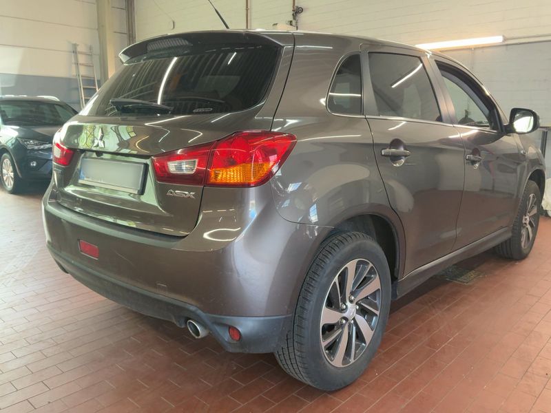 Mitsubishi ASX 2.2 DI-D Comfort Edition 4WD — zdjęcie 6
