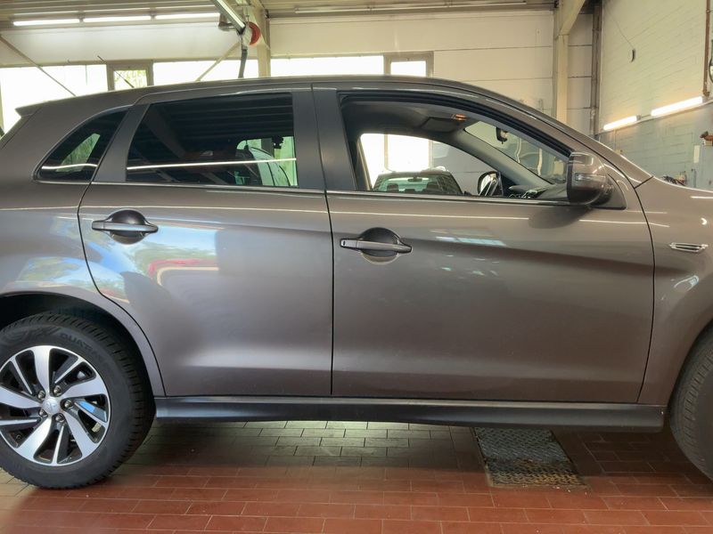 Mitsubishi ASX 2.2 DI-D Comfort Edition 4WD — zdjęcie 7