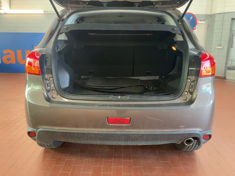 Mitsubishi ASX 2.2 DI-D Comfort Edition 4WD — zdjęcie 10