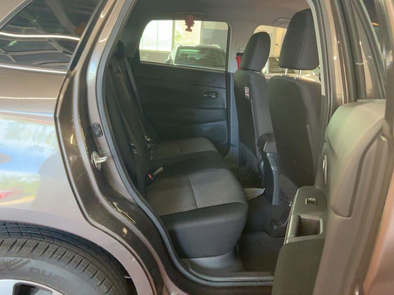 Mitsubishi ASX 2.2 DI-D Comfort Edition 4WD — zdjęcie 14