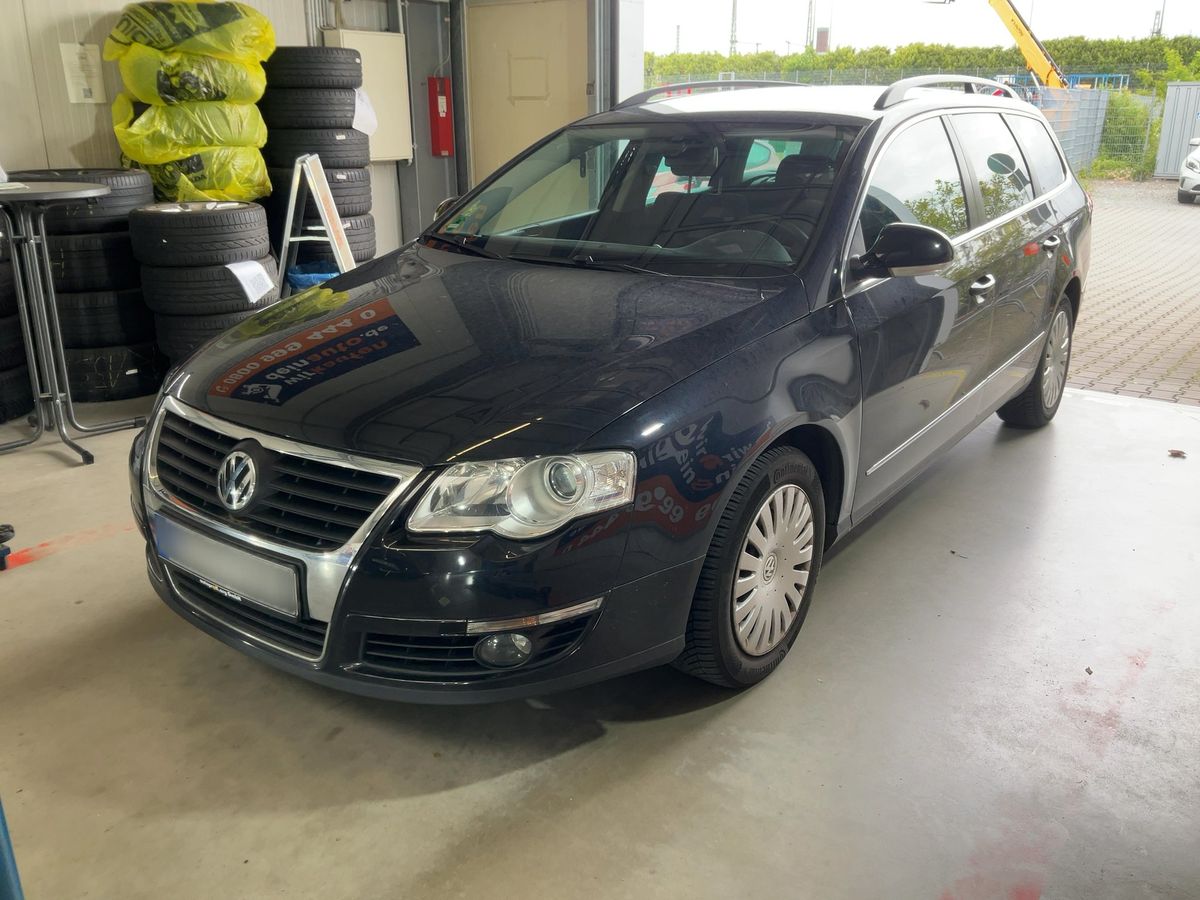 Volkswagen Passat 2009 — photo 1