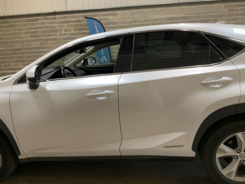 Lexus NX-Serie NX 300h E-Four Executive — zdjęcie 4