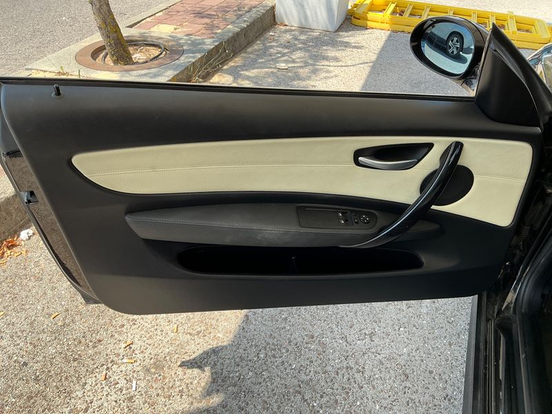 BMW 1er 123d 2008 – снимка 27