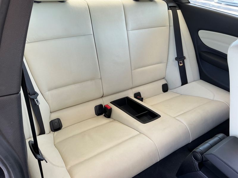 BMW 1er 123d 2008 – снимка 24