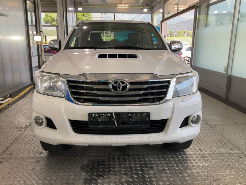 Toyota Hilux 3.0 Turbodiesel Double Cab Life 4x4 — zdjęcie 9