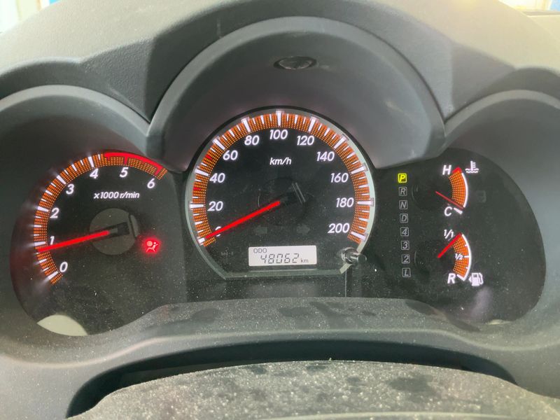 Toyota Hilux 3.0 Turbodiesel Double Cab Life 4x4 — zdjęcie 13