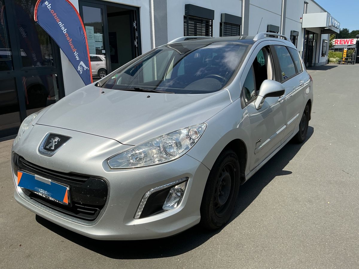 Peugeot 308 2014 — photo 1