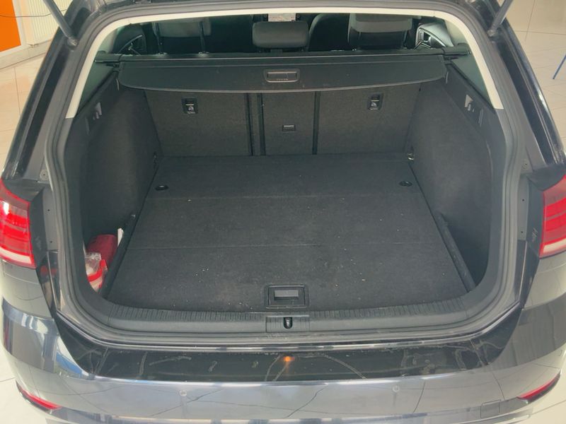 Volkswagen Golf VII 1.6 TDI Comfortline BlueMotion Tech 2017 – снимка 15
