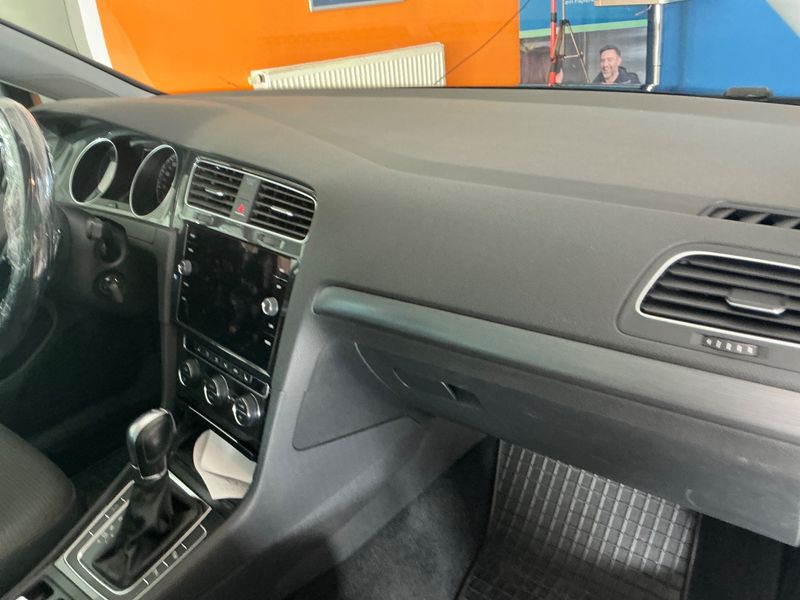 Volkswagen Golf VII 1.6 TDI Comfortline BlueMotion Tech 2017 – снимка 42