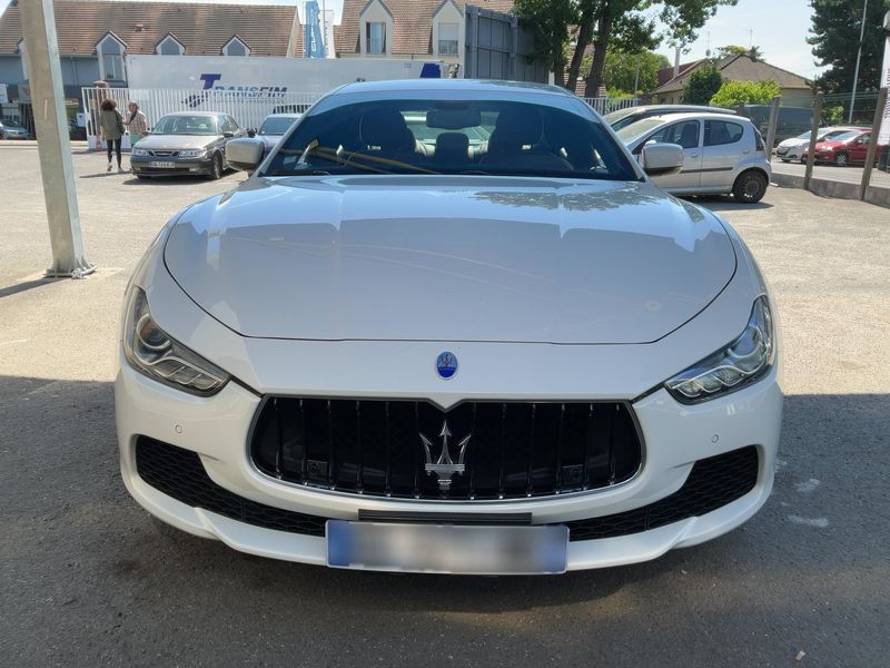 Maserati Ghibli 3.0 V6 TwinTurbo Basis — zdjęcie 9