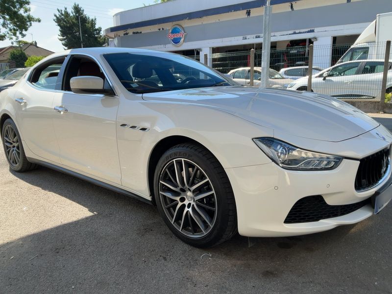 Maserati Ghibli 3.0 V6 TwinTurbo Basis — zdjęcie 8
