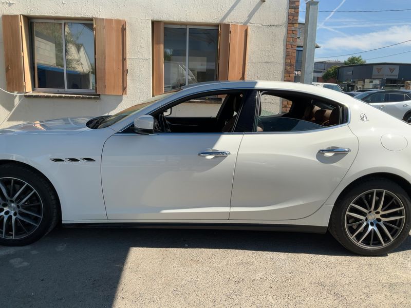 Maserati Ghibli 3.0 V6 TwinTurbo Basis — zdjęcie 4