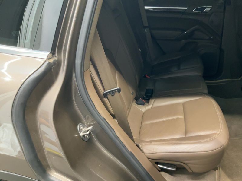 Porsche Cayenne Diesel — zdjęcie 14