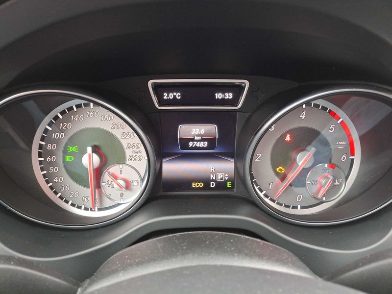 Mercedes-Benz CLA-Klasse CLA 220 d Urban — zdjęcie 12