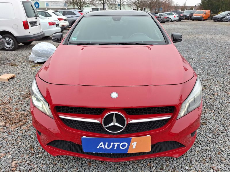 Mercedes-Benz CLA-Klasse CLA 220 d Urban — zdjęcie 7