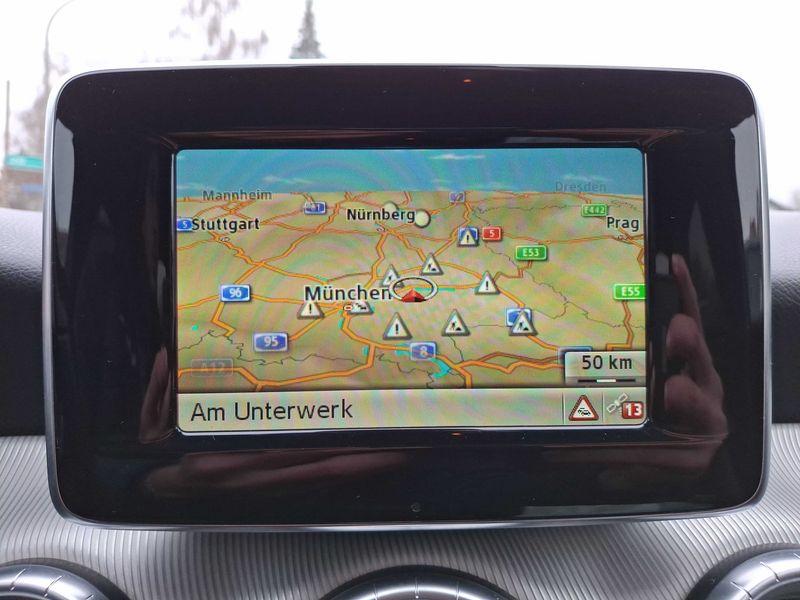 Mercedes-Benz CLA-Klasse CLA 220 d Urban — zdjęcie 13