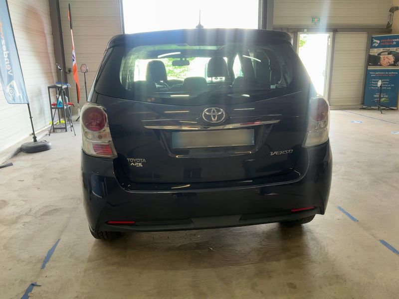 Toyota Verso 1.6 D-4D Executive — zdjęcie 5