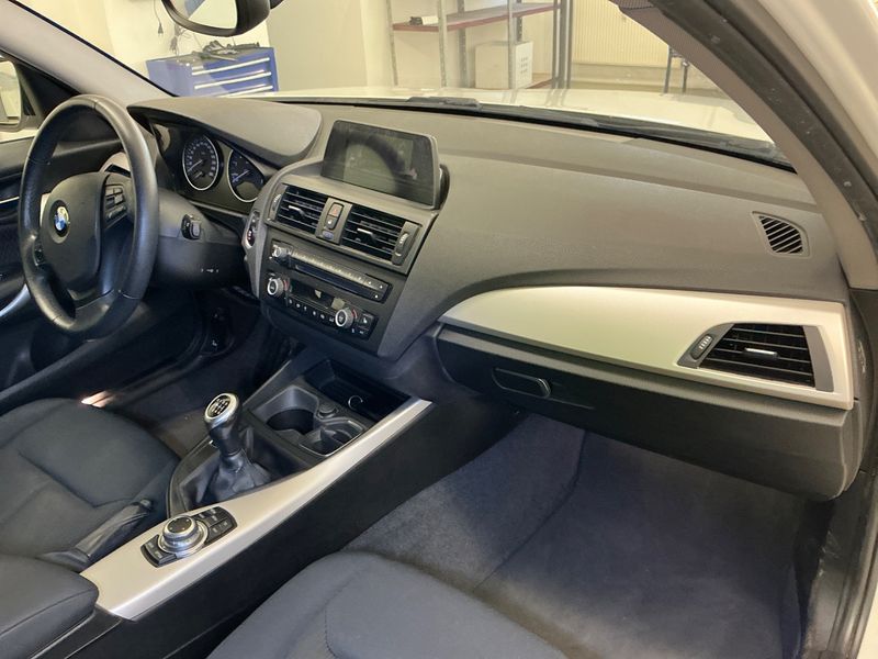 BMW 1er 116i 2014 – снимка 31