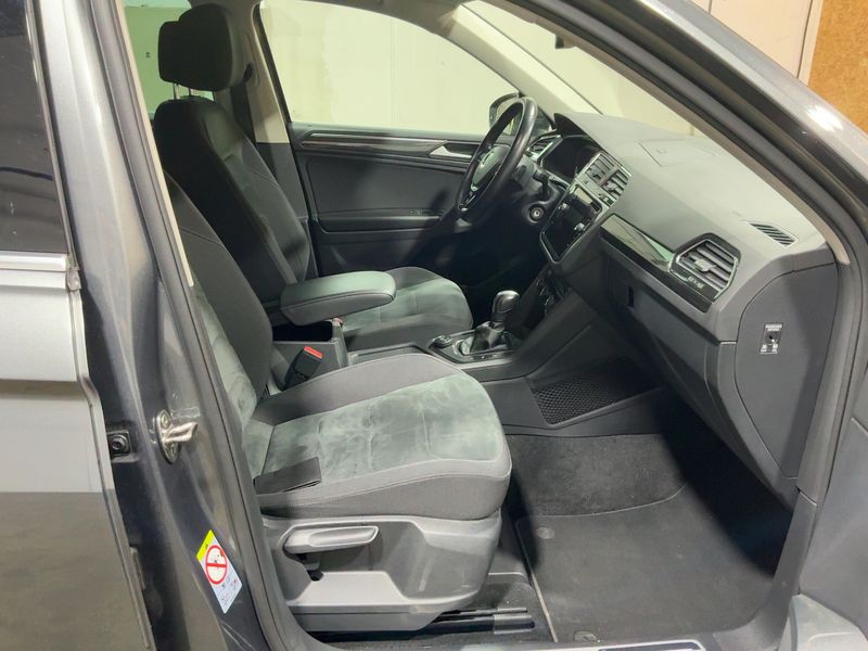 Volkswagen Tiguan 2.0 TDI Highline 4Motion BlueMotion Tech — zdjęcie 11