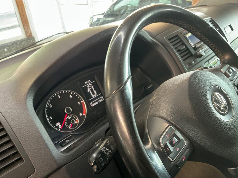 Volkswagen T5 Multivan 2.0 TDI Team 4Motion 2011 – снимка 30