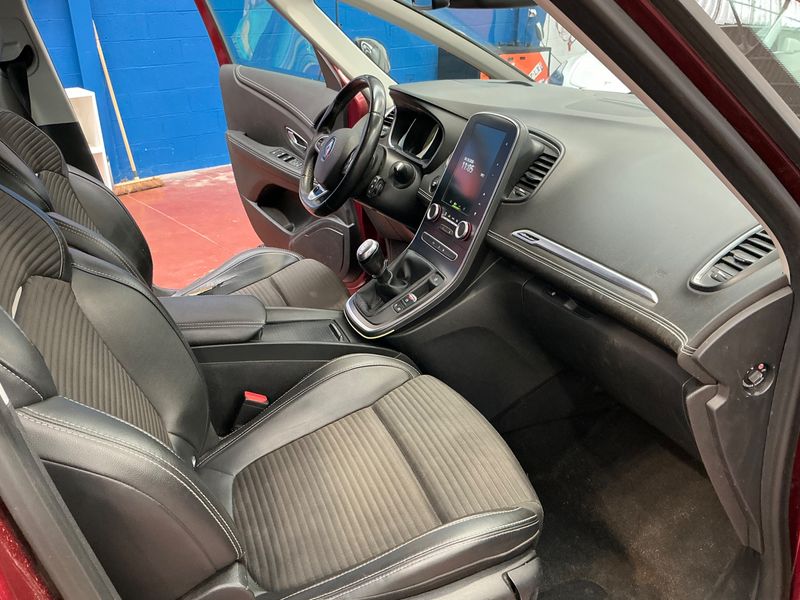Renault Scenic 1.2 TCe Energy Intens — zdjęcie 11