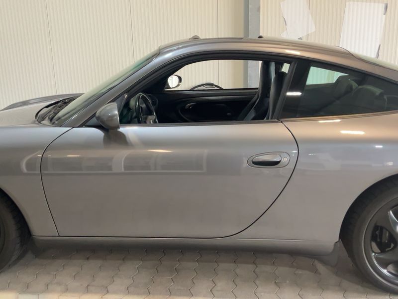 Porsche 911 996 Carrera — zdjęcie 4
